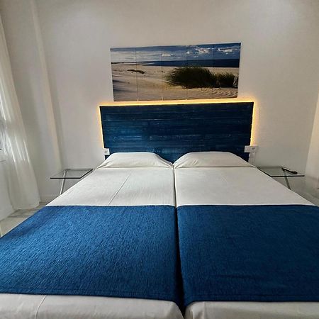 Apartamentos Turisticos Imar Cádiz Exterior photo