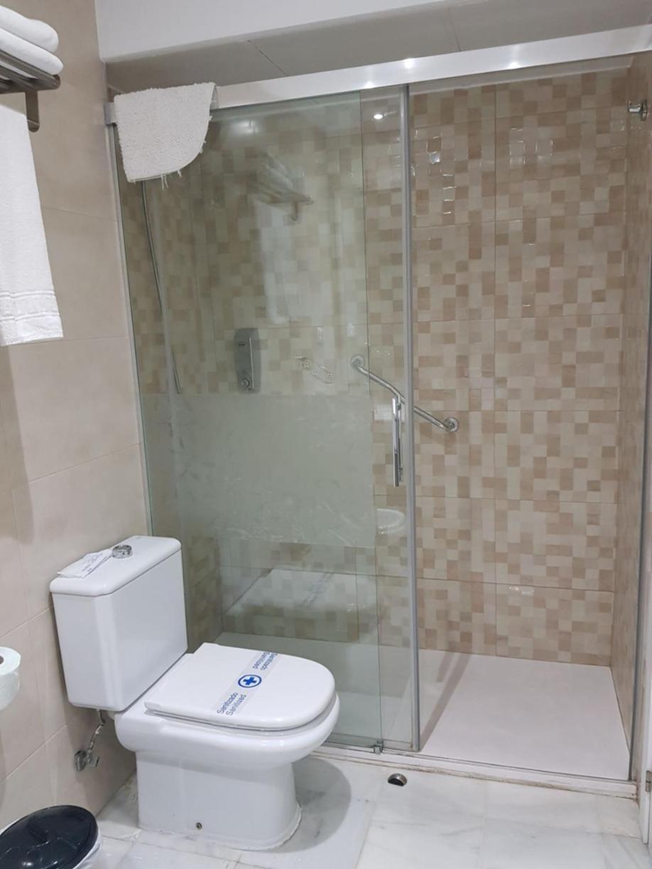 Apartamentos Turisticos Imar Cádiz Exterior photo